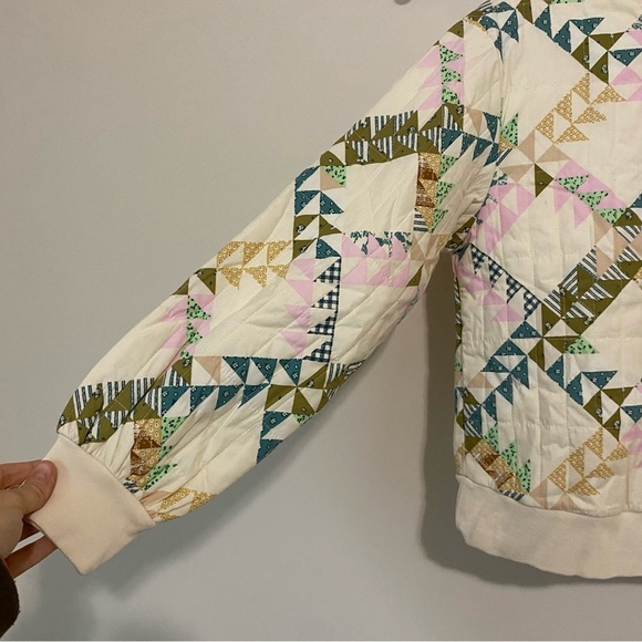 Universal Thread Quilted Pullover Crewneck size Small - Picture 2 of 6